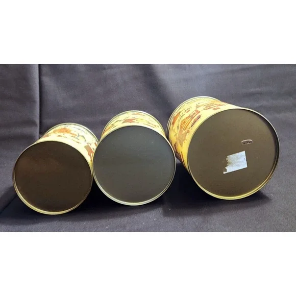 Christmas Tins with Snow Town Scene Looks New 3 pc 5 1/2", 5", 4 1/2" - Picture 6 of 7